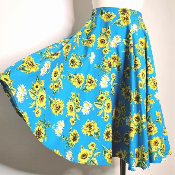 Hell bunny circle skirt - Picture 2 of 4